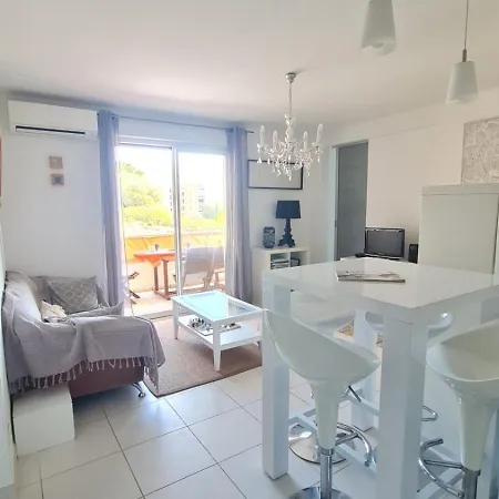 Charming T3 On The Seafront Apartment *